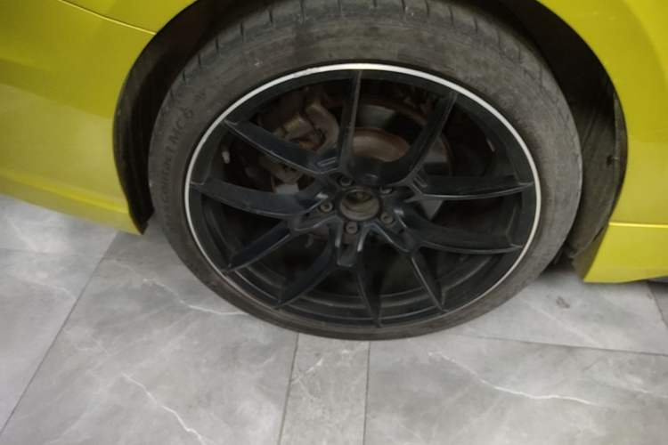 Used Lynk & Co 03 2021 03+ 2.0TD Automatic Wind-Chasing Edition Right Rear Wheel Hub