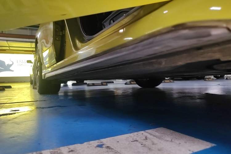 Used Lynk & Co 03 2021 03+ 2.0TD Automatic Wind-Chasing Edition Right Side Sill