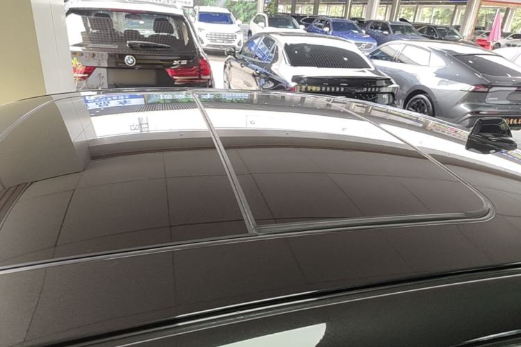 Used Lynk & Co 03 2021 03+ 2.0TD Automatic Wind-Chasing Edition Roof
