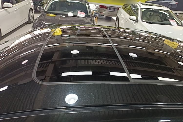 Used Lynk & Co 03 2021 03+ 2.0TD Automatic Wind-Chasing Edition Roof