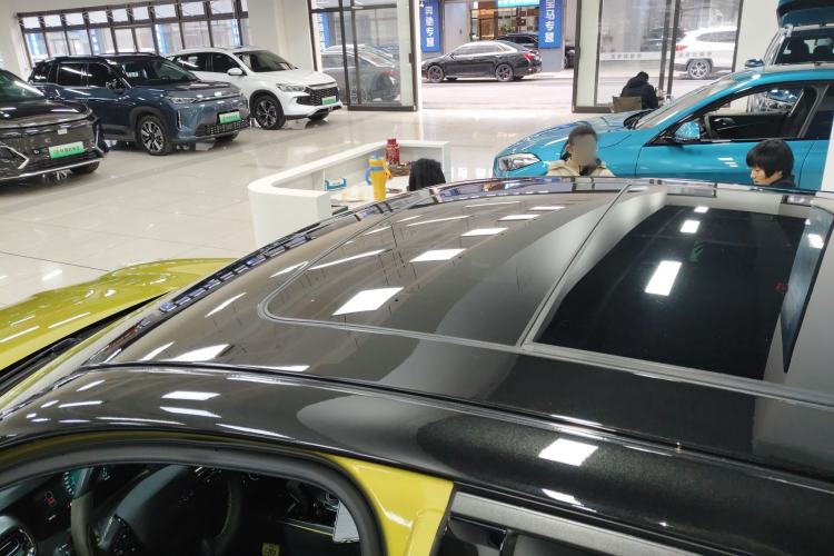 Used Lynk & Co 03 2021 03+ 2.0TD Automatic Wind-Chasing Edition Roof