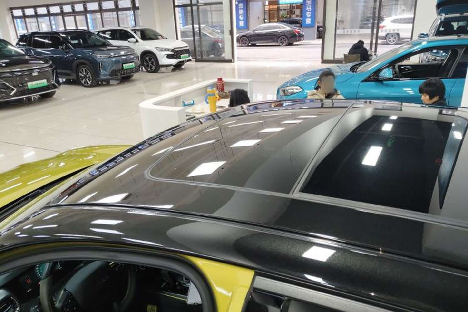 Used Lynk & Co 03 2021 03+ 2.0TD Automatic Wind-Chasing Edition Roof