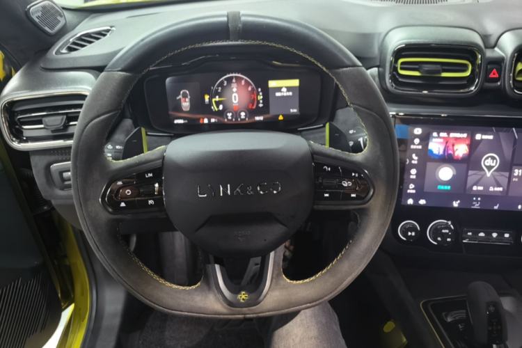 Used Lynk & Co 03 2021 03+ 2.0TD Automatic Wind-Chasing Edition Steering Wheel