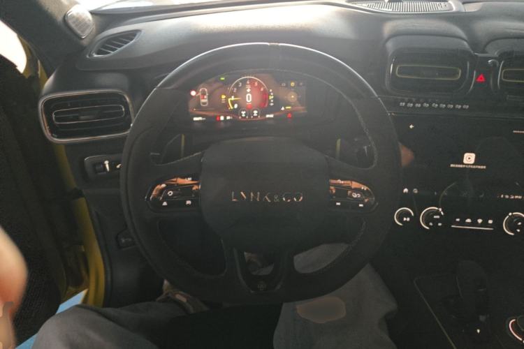 Used Lynk & Co 03 2021 03+ 2.0TD Automatic Wind-Chasing Edition Steering Wheel