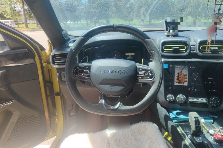 Used Lynk & Co 03 2021 03+ 2.0TD Automatic Wind-Chasing Edition Steering Wheel