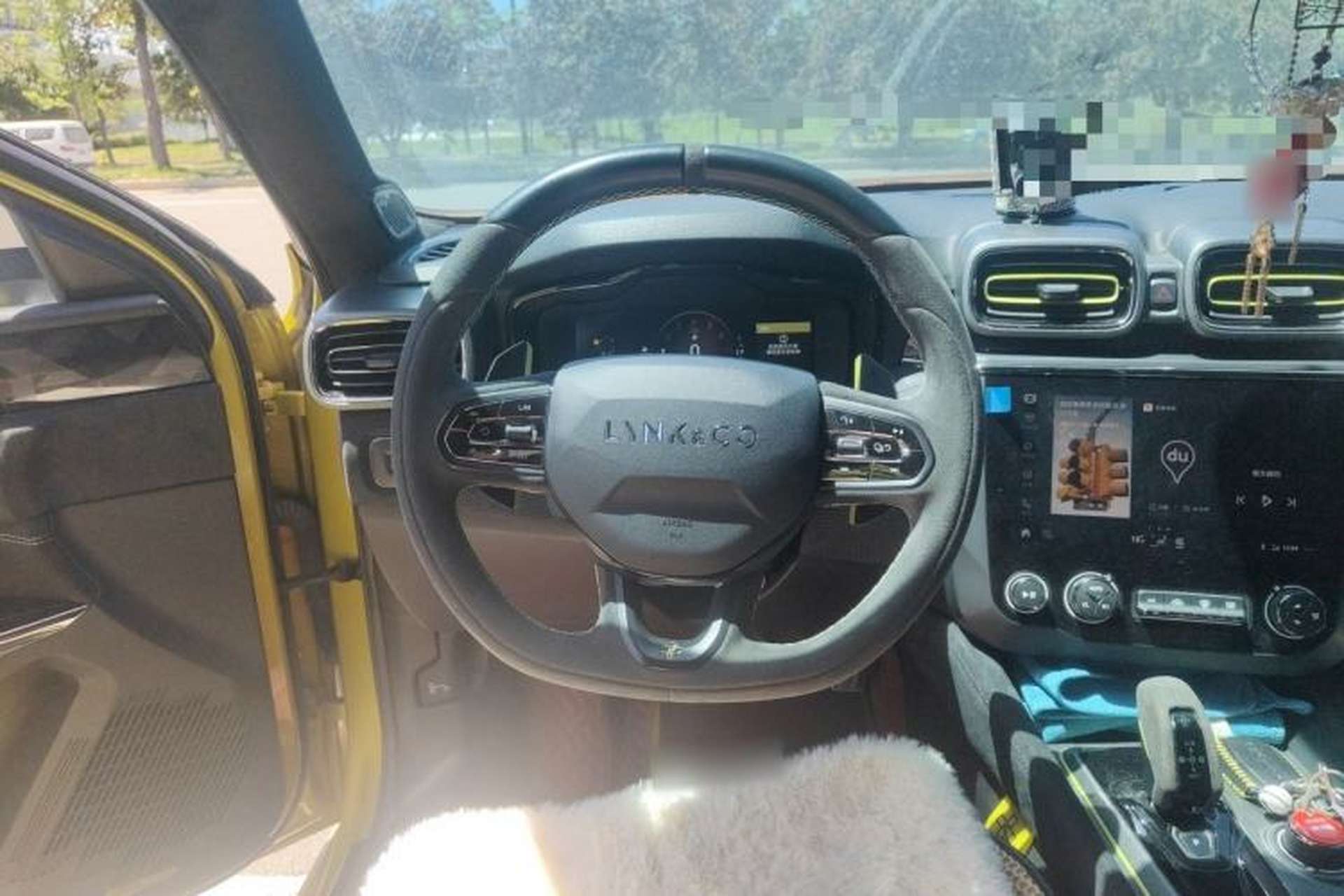 Used Lynk & Co 03 2021 03+ 2.0TD Automatic Wind-Chasing Edition Steering Wheel