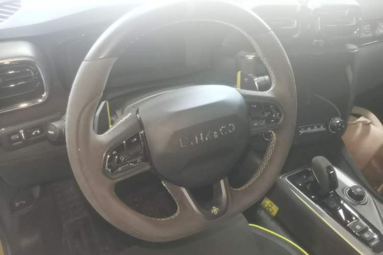 Used Lynk & Co 03 2021 03+ 2.0TD Automatic Wind-Chasing Edition Steering Wheel