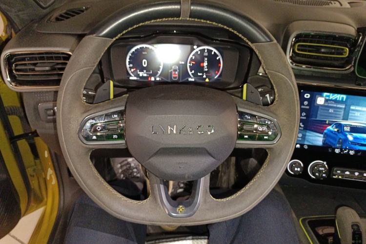 Used Lynk & Co 03 2021 03+ 2.0TD Automatic Wind-Chasing Edition Steering Wheel