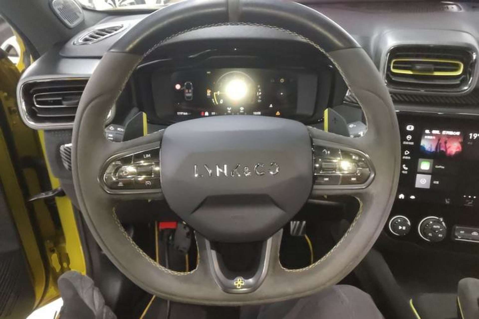 Used Lynk & Co 03 2021 03+ 2.0TD Automatic Wind-Chasing Edition Steering Wheel