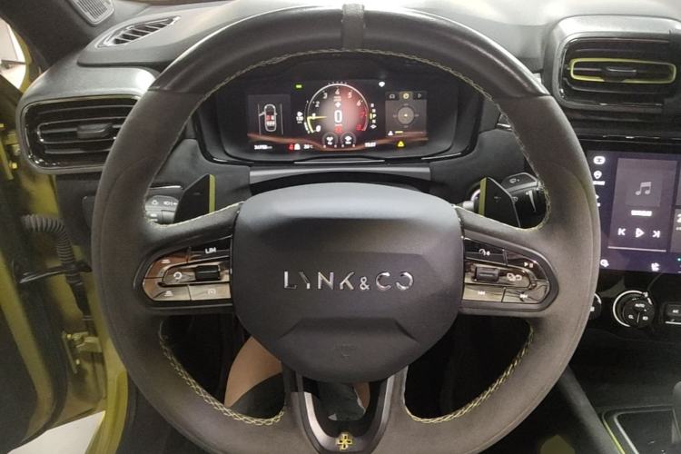 Used Lynk & Co 03 2021 03+ 2.0TD Automatic Wind-Chasing Edition Steering Wheel