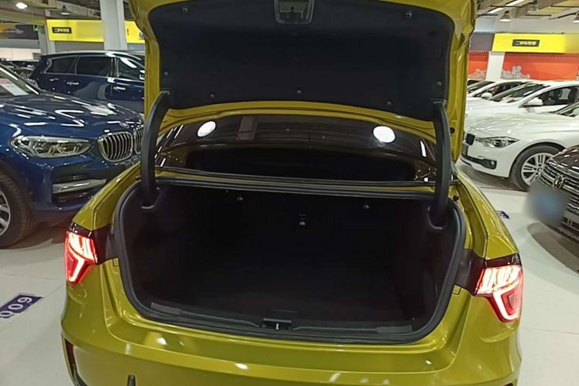 Used Lynk & Co 03 2021 03+ 2.0TD Automatic Wind-Chasing Edition Trunk