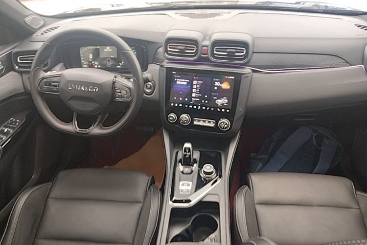 Used Lynk & Co 03 2022 2.0TD DCT JingPro Center Console