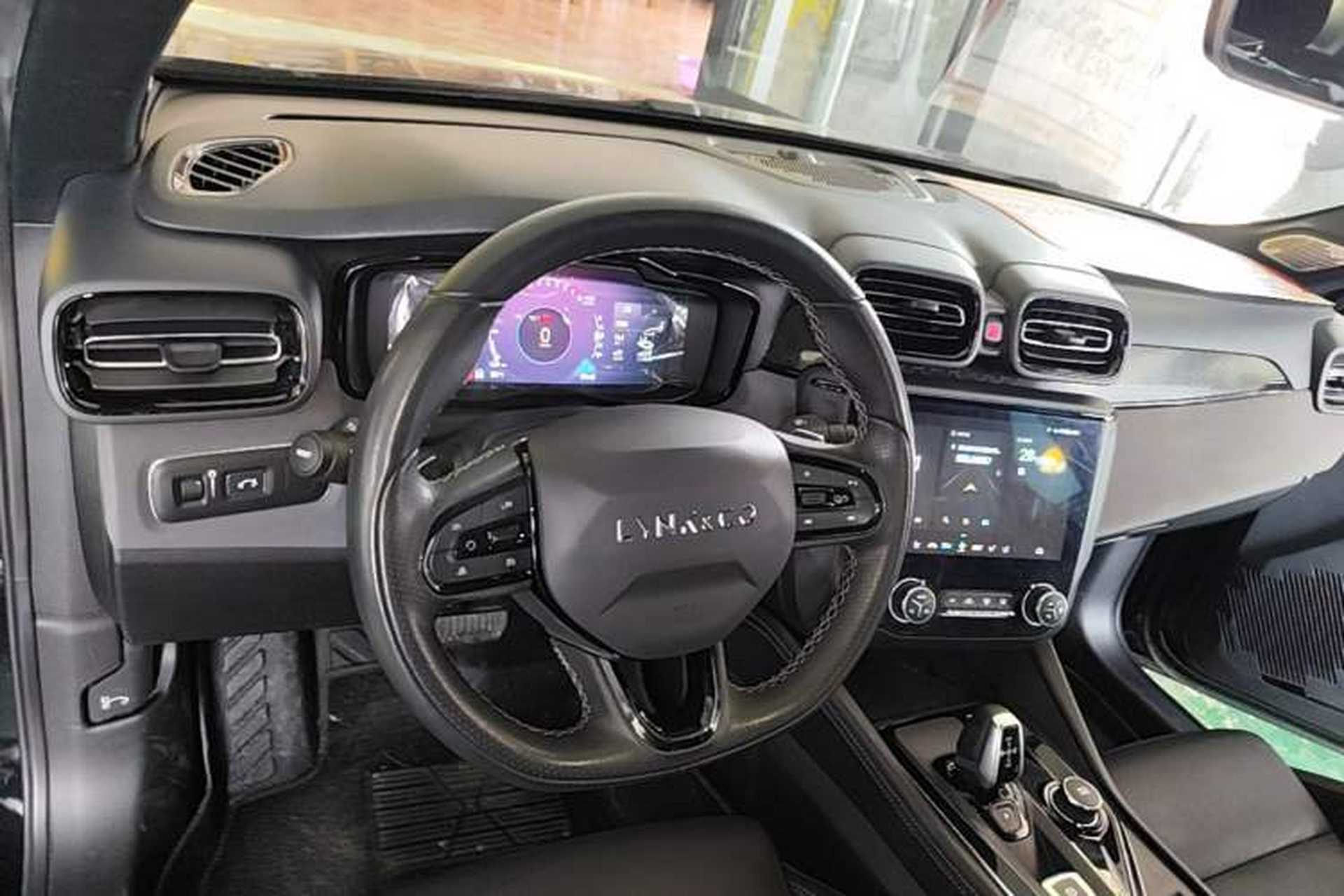 Used Lynk & Co 03 2022 1.5TD DCT JingPro Center Console