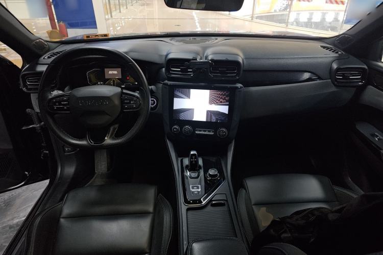Used Lynk & Co 03 2022 1.5TD DCT JingPlus Center Console
