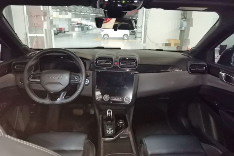 Used Lynk & Co 03 2022 2.0TD DCT GenioPlus Center Console