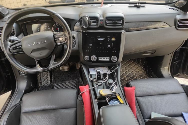 Used Lynk & Co 03 2022 1.5TD DCT JingPro Center Console