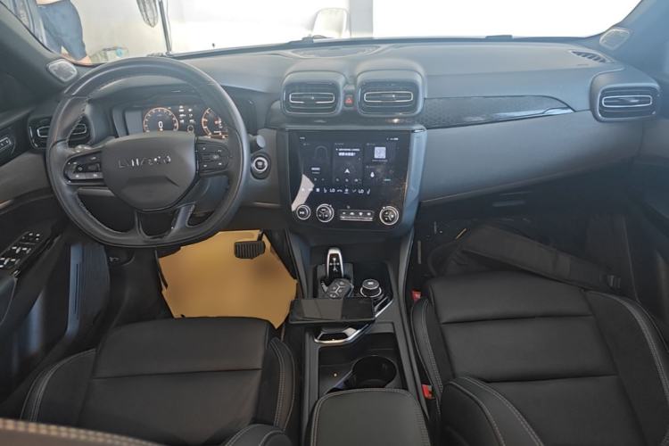 Used Lynk & Co 03 2022 1.5TD DCT JingPro Center Console