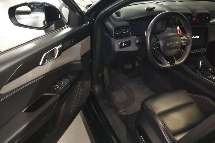Used Lynk & Co 03 2022 1.5TD DCT JingPlus Driver Seat