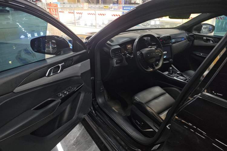 Used Lynk & Co 03 2022 1.5TD DCT JingPlus Driver Seat