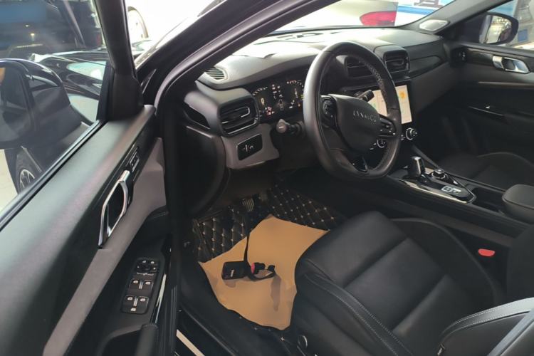 Used Lynk & Co 03 2022 2.0TD DCT JingPro Driver Seat