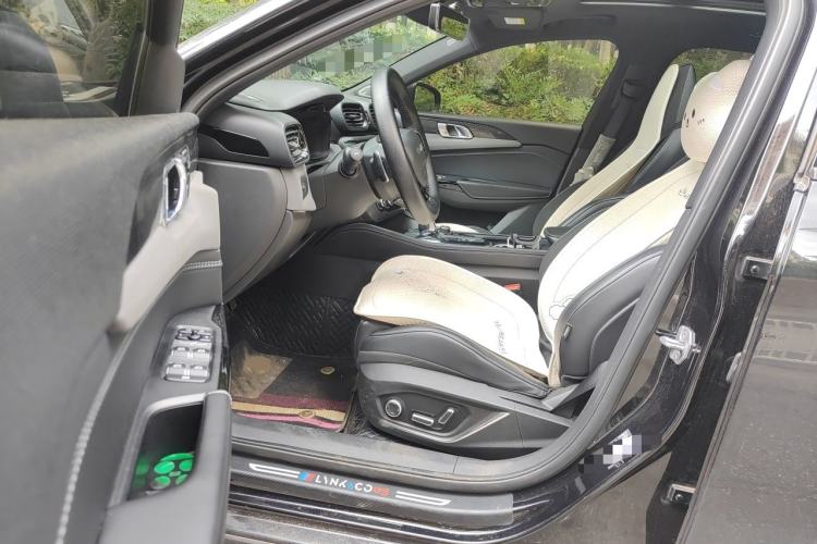 Used Lynk & Co 03 2022 2.0TD DCT JingPro Driver Seat