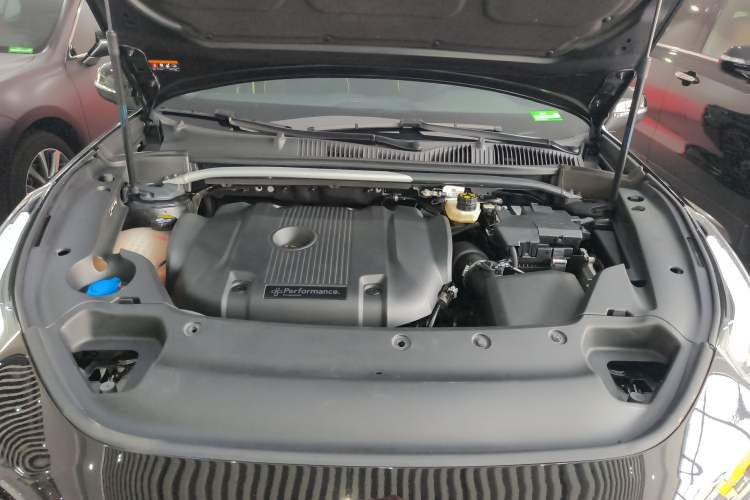 Used Lynk & Co 03 2022 03+ 2.0TD Automatic Wind-Chasing Edition Engine Bay