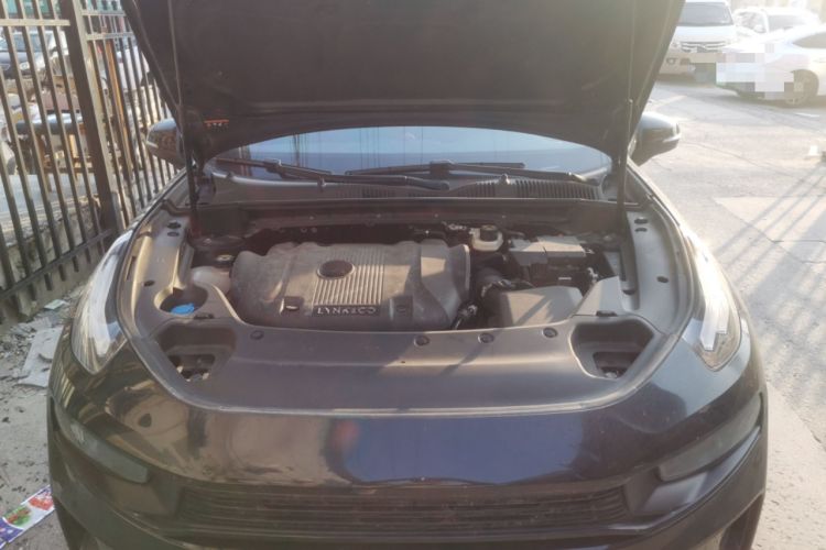 Used Lynk & Co 03 2022 2.0TD DCT JingPro Engine Bay