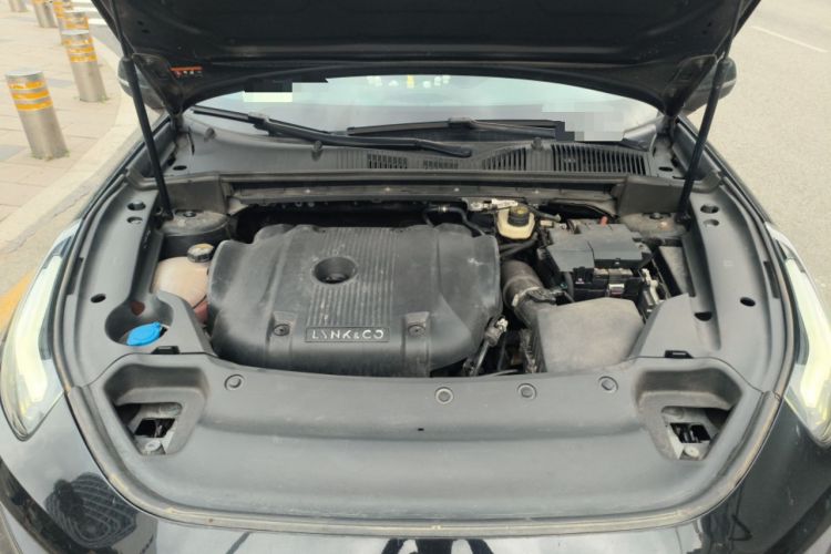 Used Lynk & Co 03 2022 2.0TD DCT JingPro Engine Bay