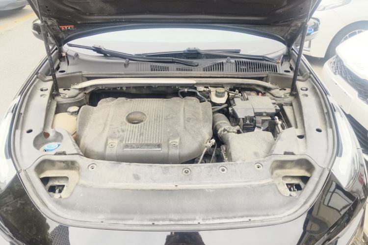 Used Lynk & Co 03 2022 03+ 2.0TD Automatic Wind-Chasing Edition Engine Bay
