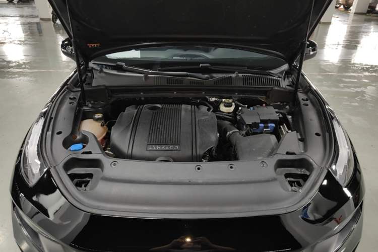 Used Lynk & Co 03 2022 1.5TD DCT JingPro Engine Bay