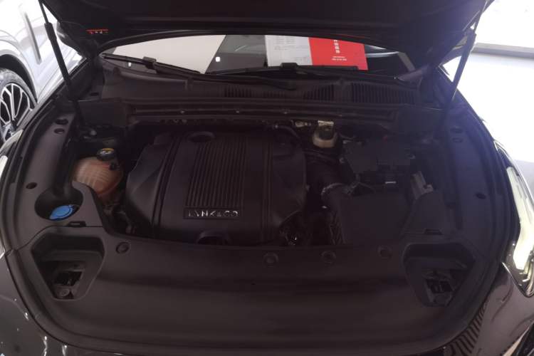 Used Lynk & Co 03 2022 1.5TD DCT JingPro Engine Bay