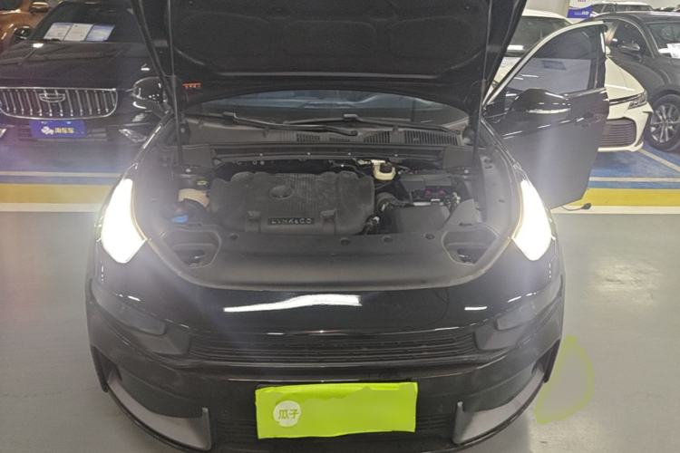 Used Lynk & Co 03 2022 2.0TD DCT JingPro Engine Bay