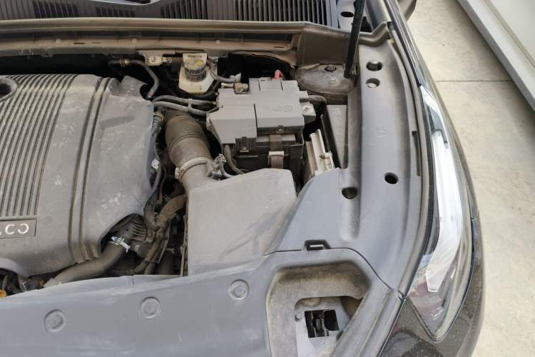 Used Lynk & Co 03 2022 1.5TD DCT JingPro Engine Bay Left