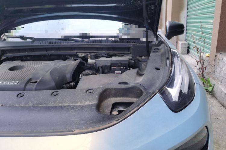 Used Lynk & Co 03 2022 2.0TD DCT JingPro Engine Bay Left