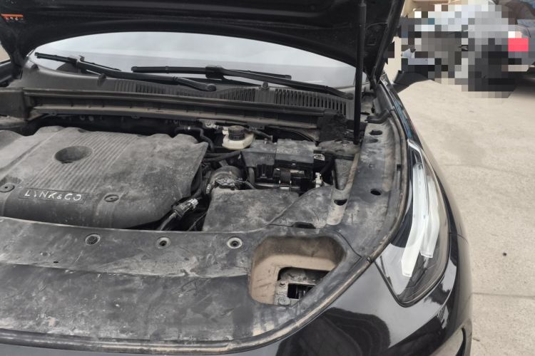 Used Lynk & Co 03 2022 2.0TD DCT JingPro Engine Bay Left