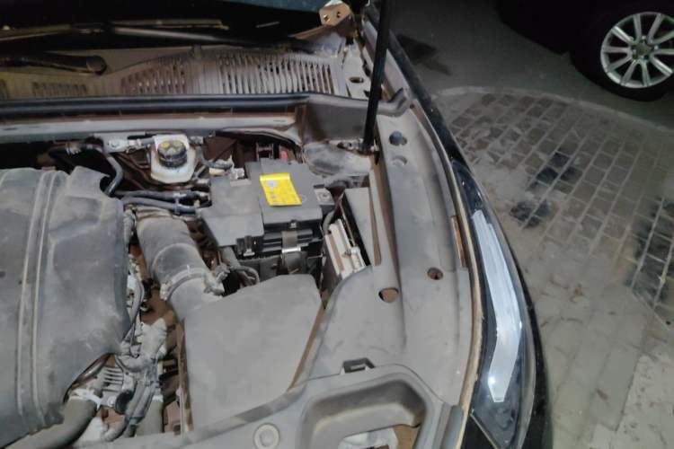 Used Lynk & Co 03 2022 1.5TD DCT JingPro Engine Bay Left