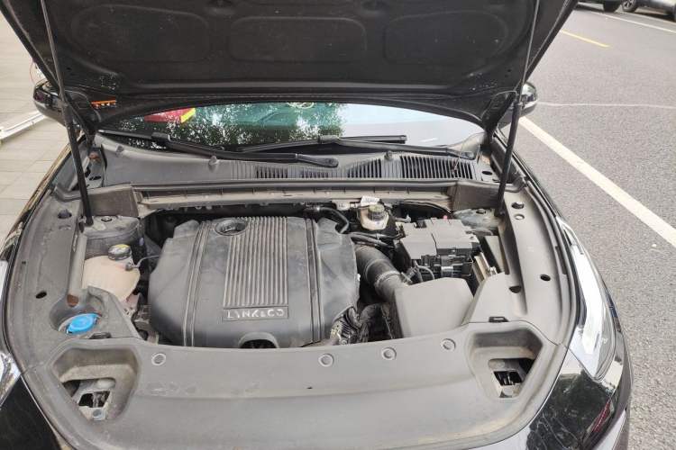 Used Lynk & Co 03 2022 1.5TD DCT JingPro Engine Bay