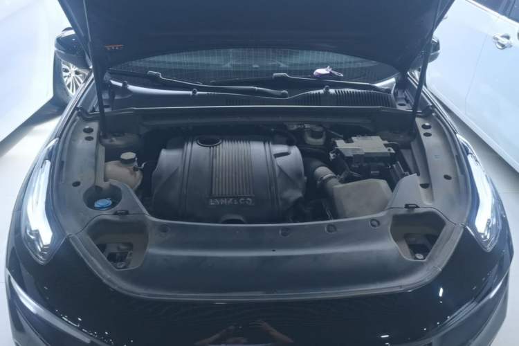 Used Lynk & Co 03 2022 1.5TD DCT JingPro Engine Bay