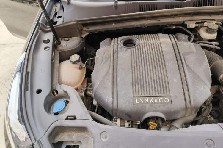 Used Lynk & Co 03 2022 1.5TD DCT JingPro Engine Bay Right
