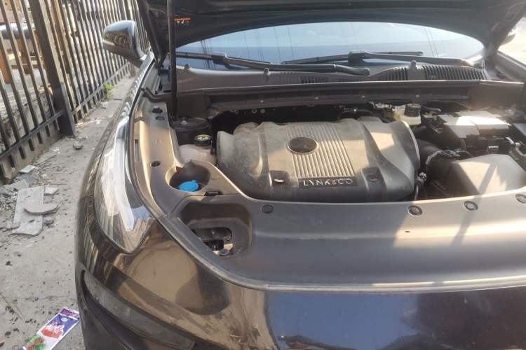 Used Lynk & Co 03 2022 2.0TD DCT JingPro Engine Bay Right