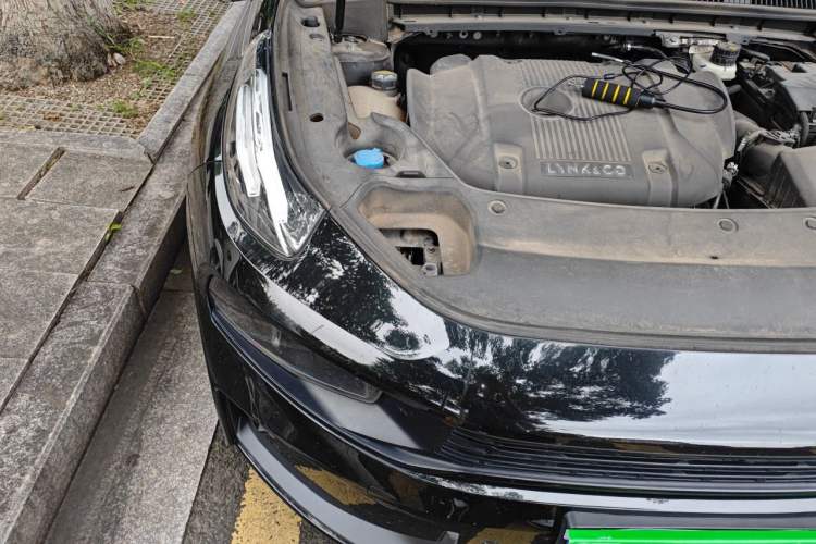 Used Lynk & Co 03 2022 2.0TD DCT JingPro Engine Bay Right