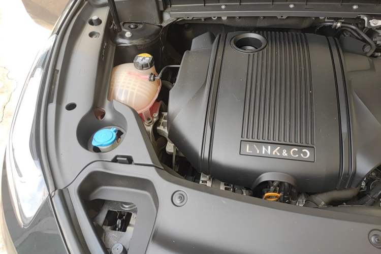 Used Lynk & Co 03 2022 1.5TD DCT JingPro Engine Bay Right