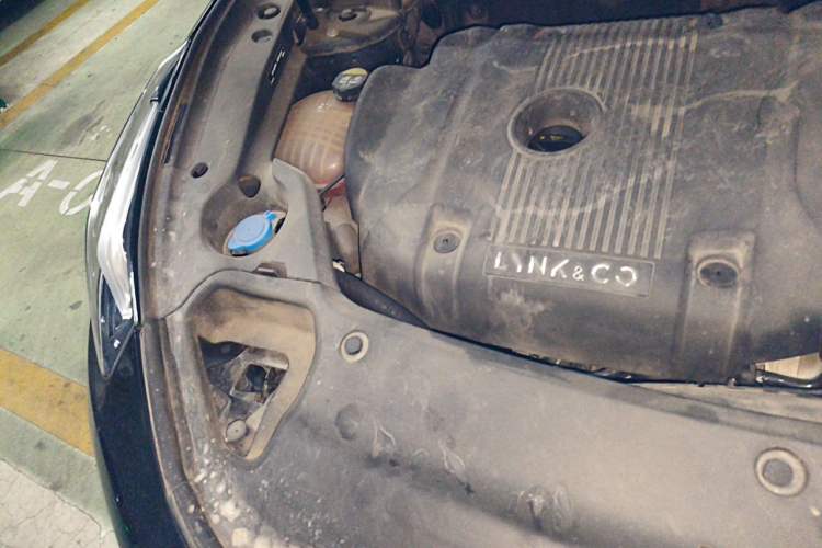 Used Lynk & Co 03 2022 2.0TD DCT GenioPlus Engine Bay Right