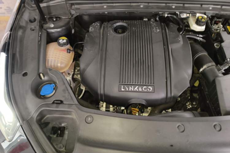 Used Lynk & Co 03 2022 1.5TD DCT JingPro Engine Bay Right