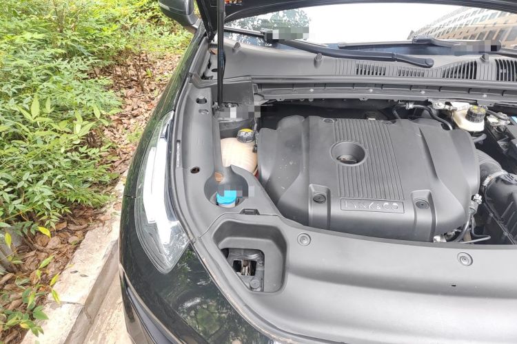 Used Lynk & Co 03 2022 2.0TD DCT JingPro Engine Bay Right