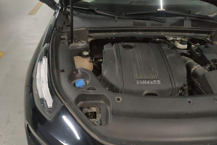 Used Lynk & Co 03 2022 1.5TD DCT JingPro Engine Bay Right