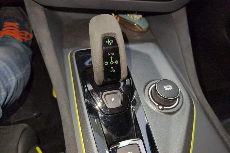 Used Lynk & Co 03 2022 03+ 2.0TD Automatic Wind-Chasing Edition Gear Lever