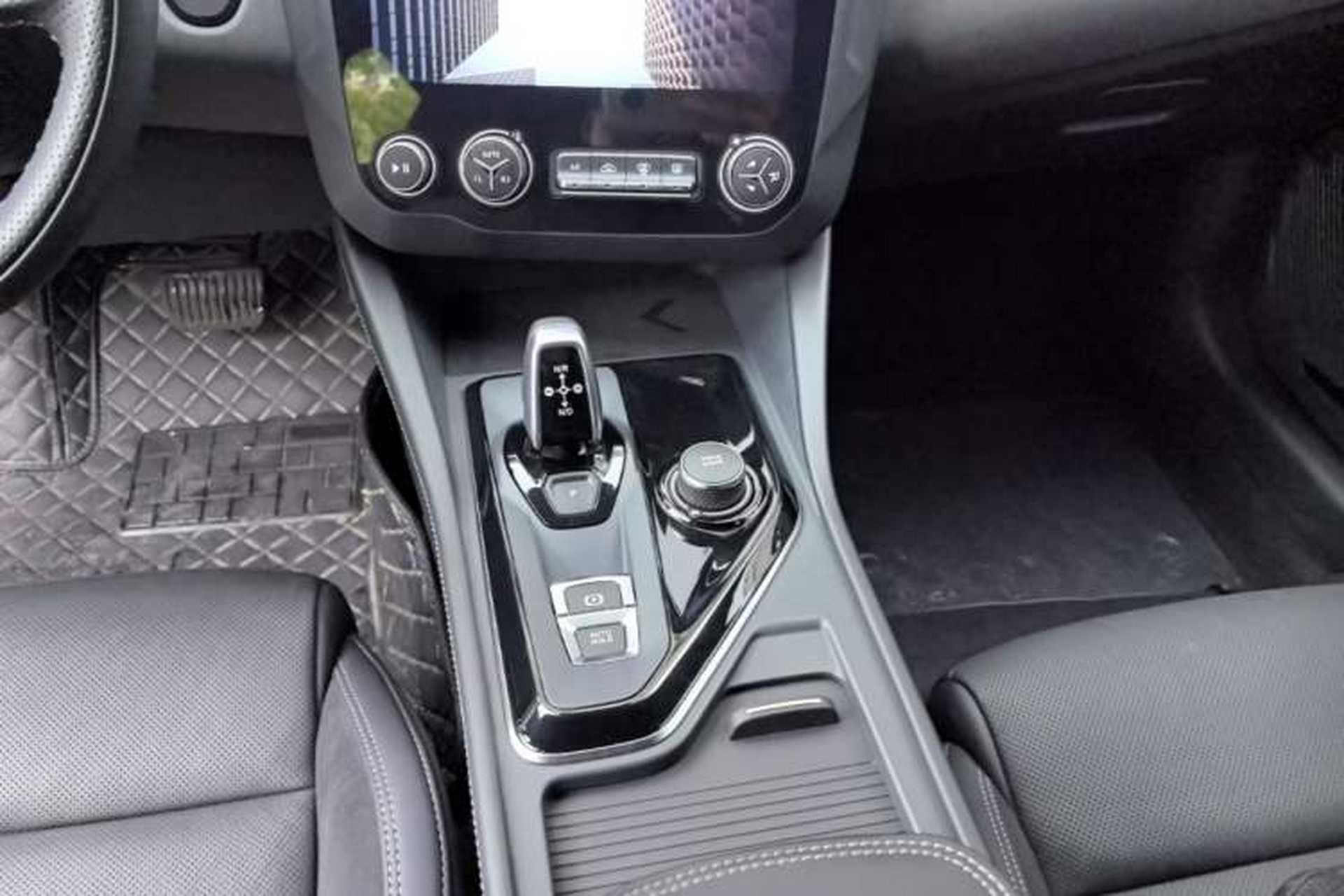 Used Lynk & Co 03 2022 1.5TD DCT JingPro Gear Lever