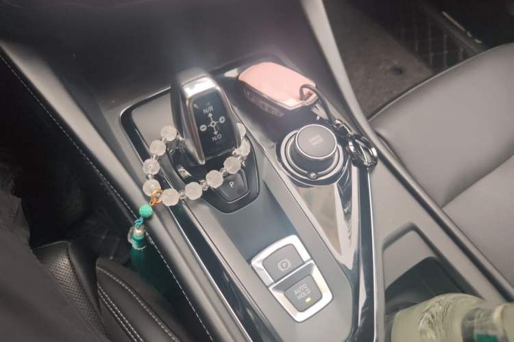 Used Lynk & Co 03 2022 2.0TD DCT JingPro Gear Lever