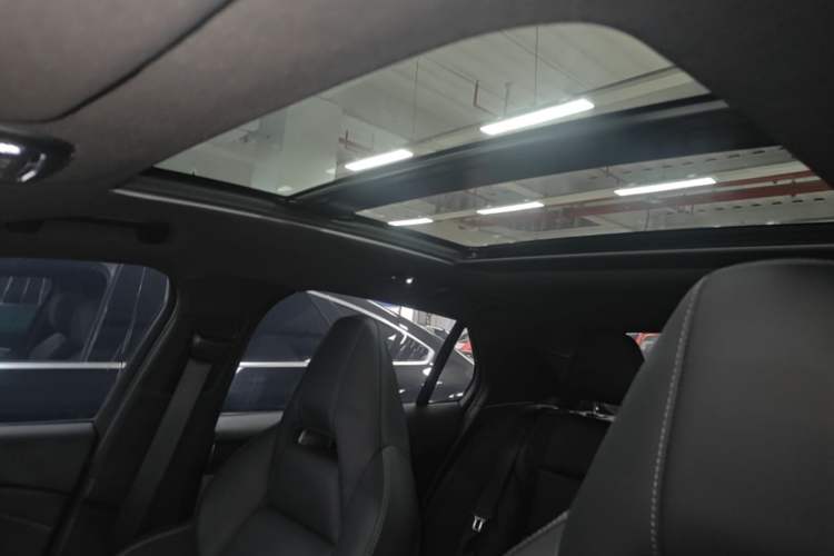Used Lynk & Co 03 2022 2.0TD DCT GenioPlus Headliner